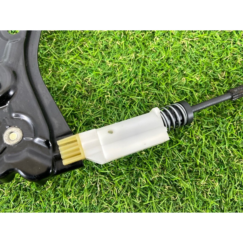 Механизм стеклоподъемника с мотором (кузов и элементы) BMW 2-series F22 2015 2.0 51337292120