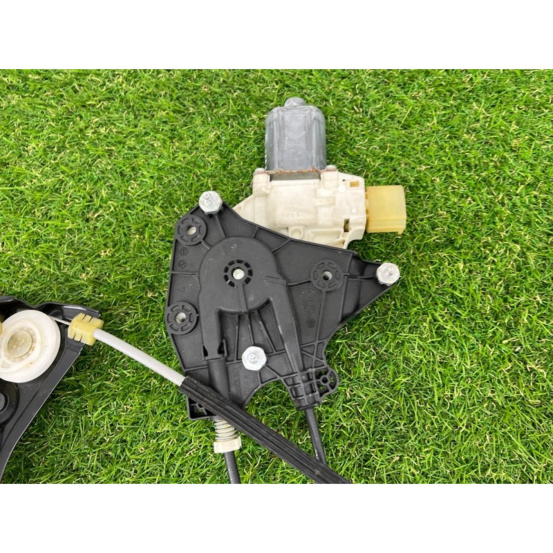 Механизм стеклоподъемника с мотором (кузов и элементы) BMW 2-series F22 2015 2.0 51337292119