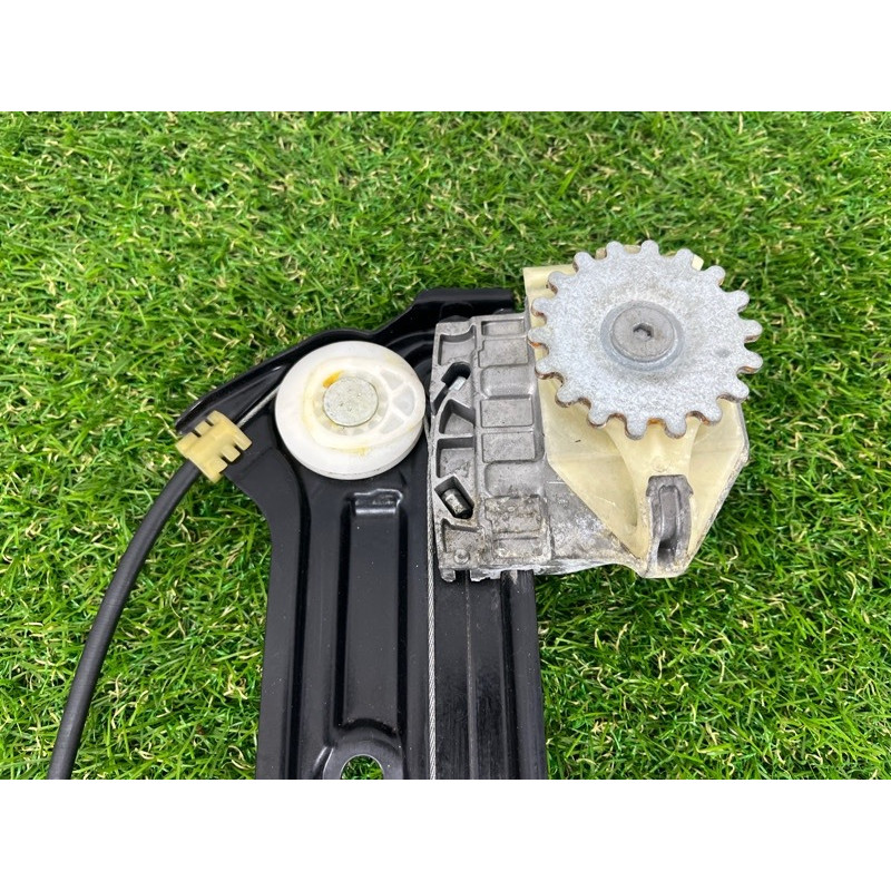 Механизм стеклоподъемника с мотором (кузов и элементы) BMW 2-series F22 2015 2.0 51337292119