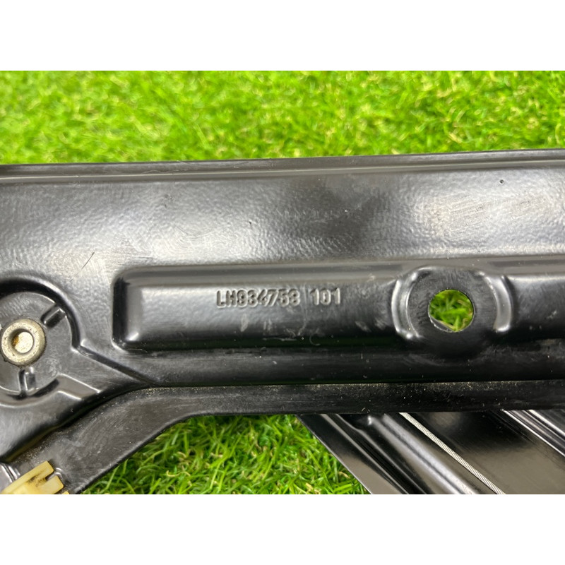 Механизм стеклоподъемника с мотором (кузов и элементы) BMW 2-series F22 2015 2.0 51337292119