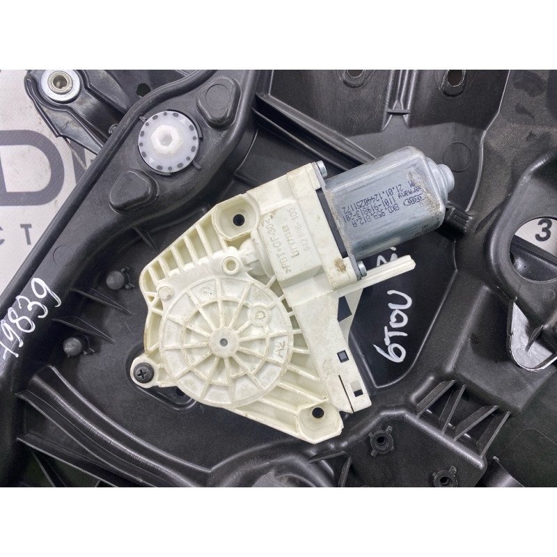 Механизм стеклоподъемника с мотором (кузов и элементы) Volkswagen Touareg NF 2012 3.6 7P6839461A