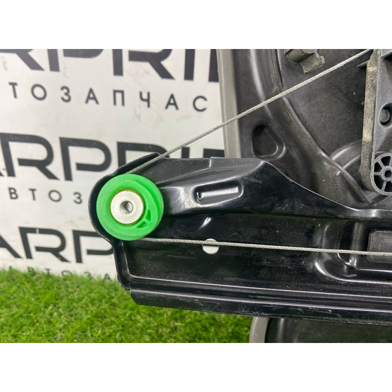 Механизм стеклоподъемника с мотором (кузов и элементы) Volkswagen Touareg NF 2012 3.6 7P6839461A