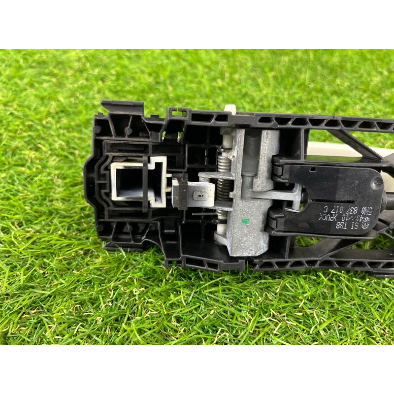 Ручка двери внешняя (кузов и элементы) Volkswagen Touareg NF 2011 3.6 7P6837206BGRU