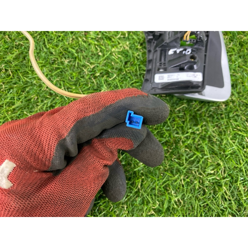 Кнопки руля (электрика / кнопки) BMW 5-series F10 2011 3.0 61319218400