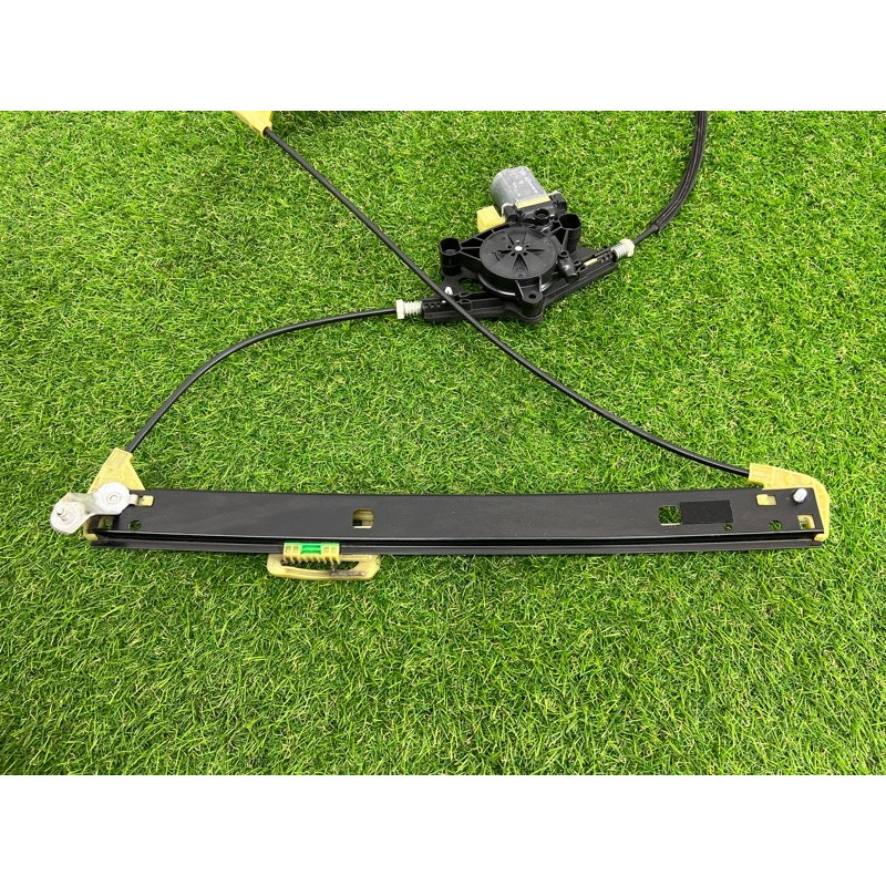 Механизм стеклоподъемника с мотором (кузов и элементы) AUDI A4 B9 2017 2.0 8W0837461