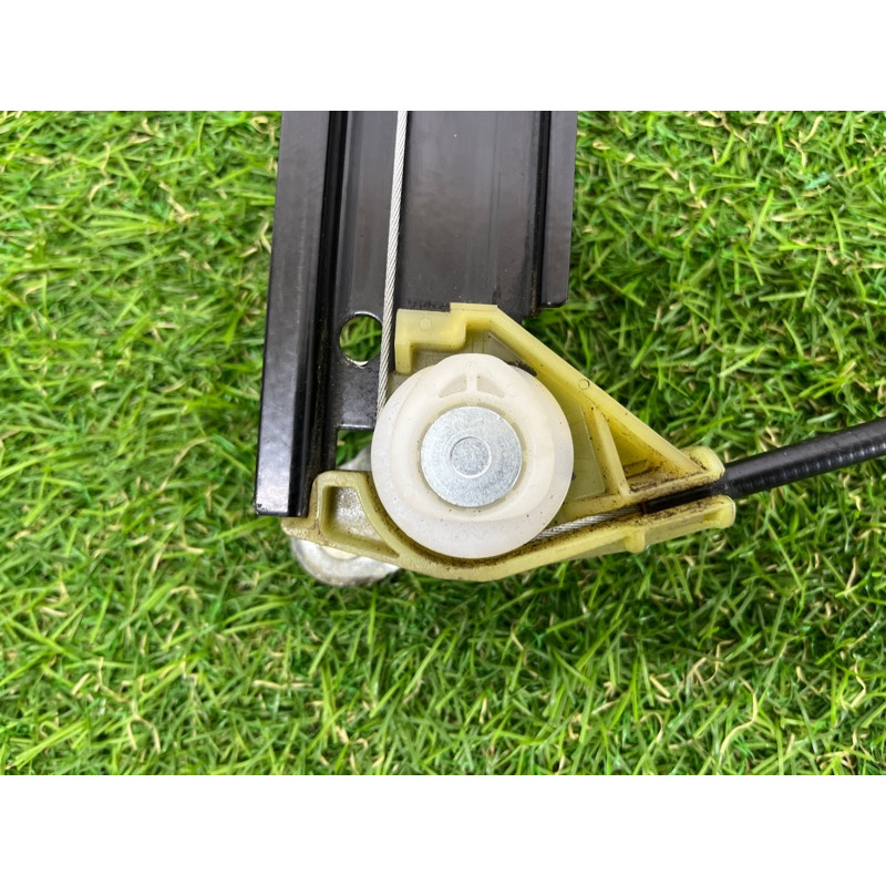 Механизм стеклоподъемника с мотором (кузов и элементы) AUDI A4 B9 2017 2.0 8W0837461