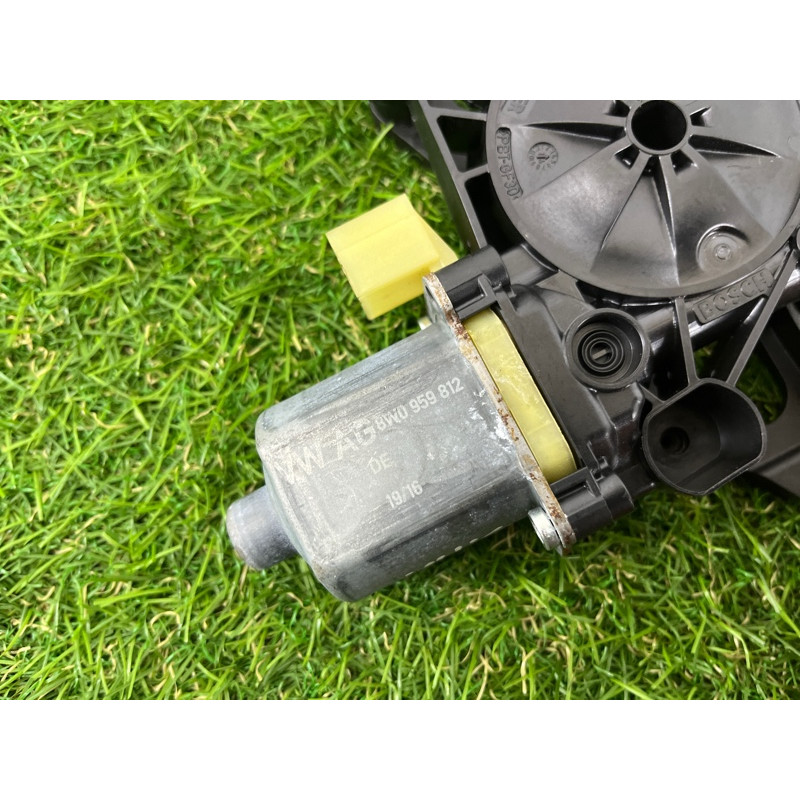 Механізм склопідйомника з мотором (кузов і елементи) AUDI A4 B9 2017 2.0 8W0839462