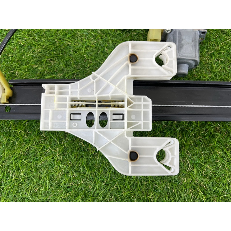 Механізм склопідйомника з мотором (кузов і елементи) AUDI A4 B9 2017 2.0 8W0839461