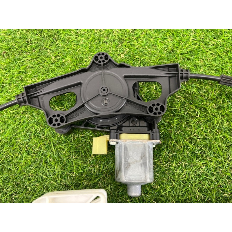 Механізм склопідйомника з мотором (кузов і елементи) AUDI A4 B9 2017 2.0 8W0839461