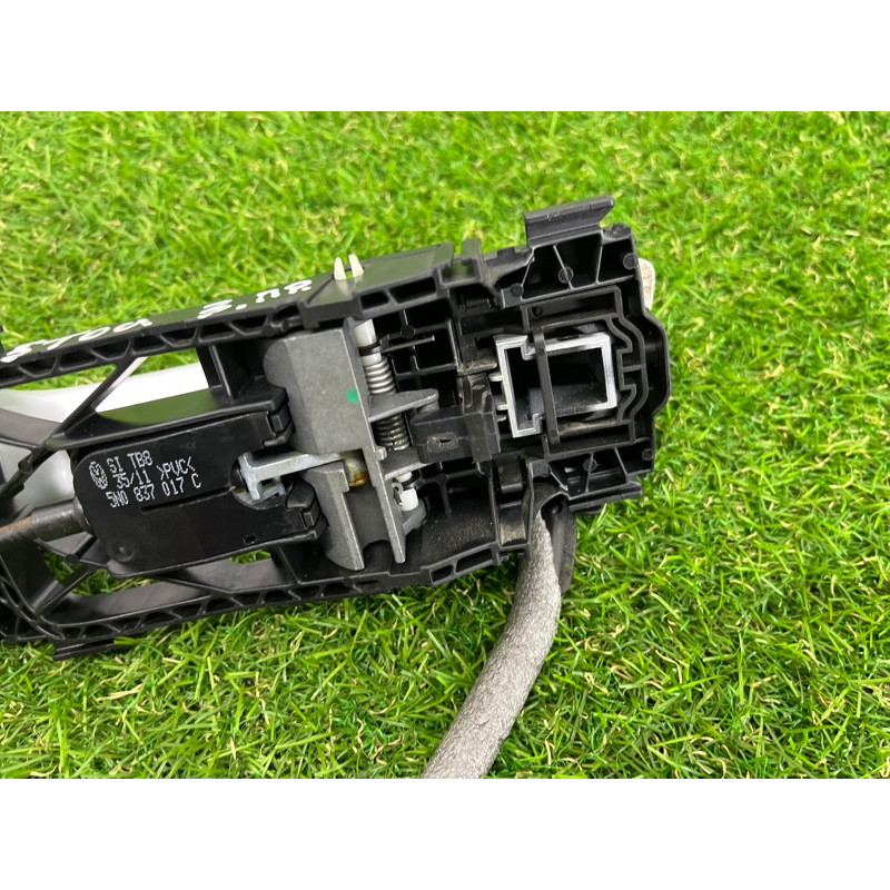 Ручка двери внешняя (кузов и элементы) Volkswagen Touareg NF 2012 3.0 7P6837206BGRU