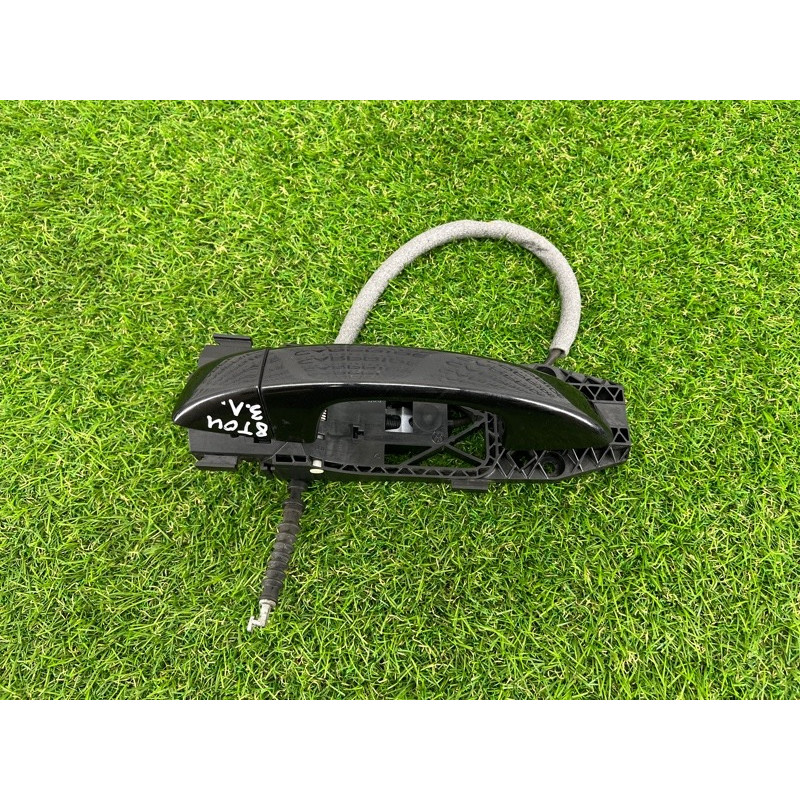 Ручка двери внешняя (кузов и элементы) Volkswagen Touareg II NF 2013 3.0 7P6837205EGRU