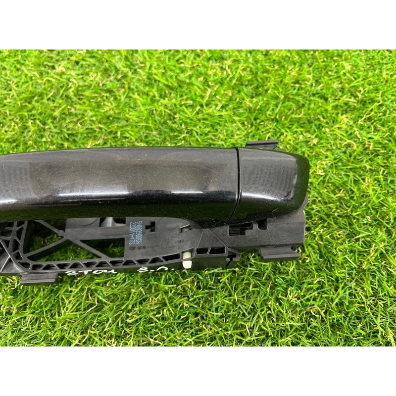Ручка двери внешняя (кузов и элементы) Volkswagen Touareg II NF 2013 3.0 7P6837205EGRU