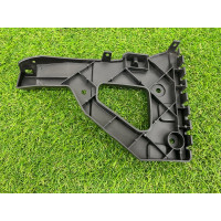 Крепление бампера