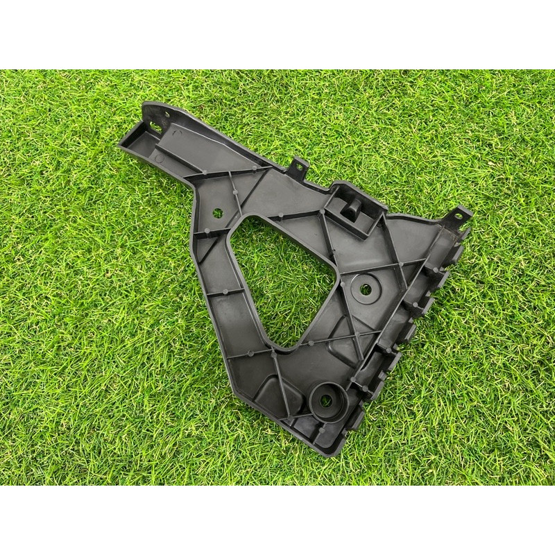 Крепление бампера (кузов и элементы) Audi A6 C6 2008 4F0807228