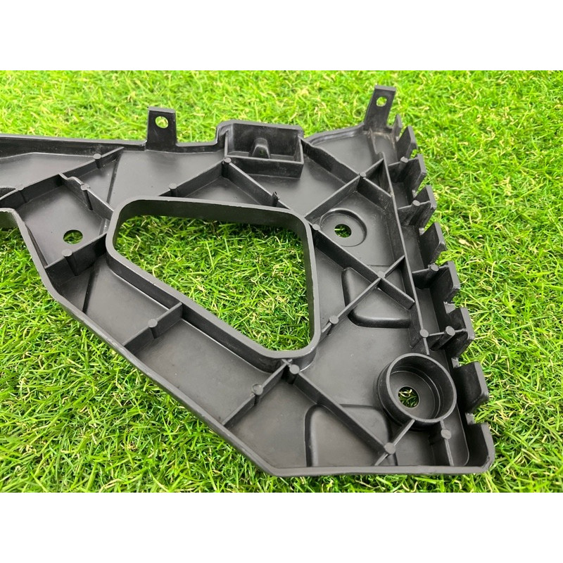 Крепление бампера (кузов и элементы) Audi A6 C6 2008 4F0807228