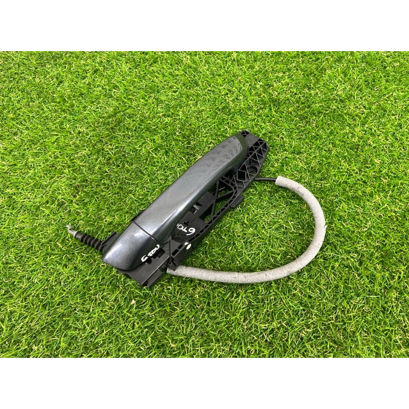Ручка двері зовнішня (кузов і елементи) Volkswagen Touareg NF 2012 3.6 7P6837206EGRU