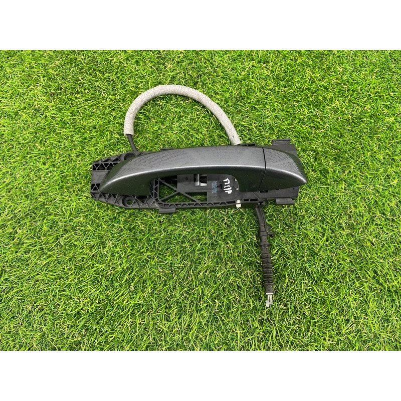 Ручка двері зовнішня (кузов і елементи) Volkswagen Touareg NF 2012 3.6 7P6837206EGRU