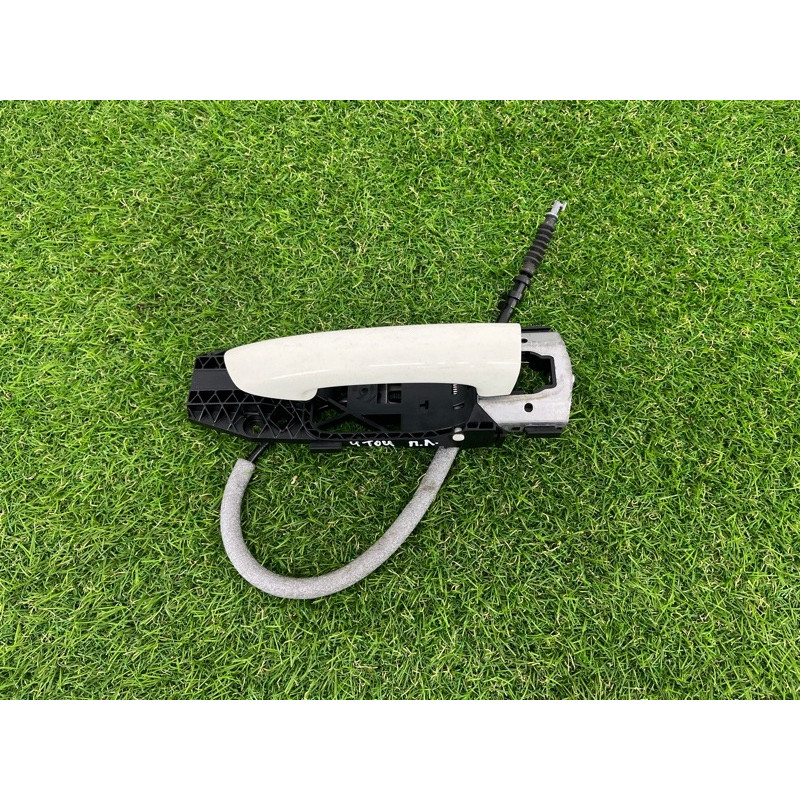 Ручка двери внешняя (кузов и элементы) Volkswagen Touareg NF 2011 3.6 7P6837205BGRU