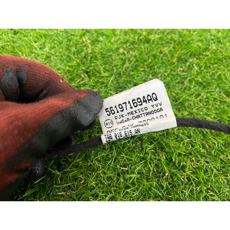 Проводка дверная (электрика) Volkswagen Passat B7 2016 1.8 561971694AS