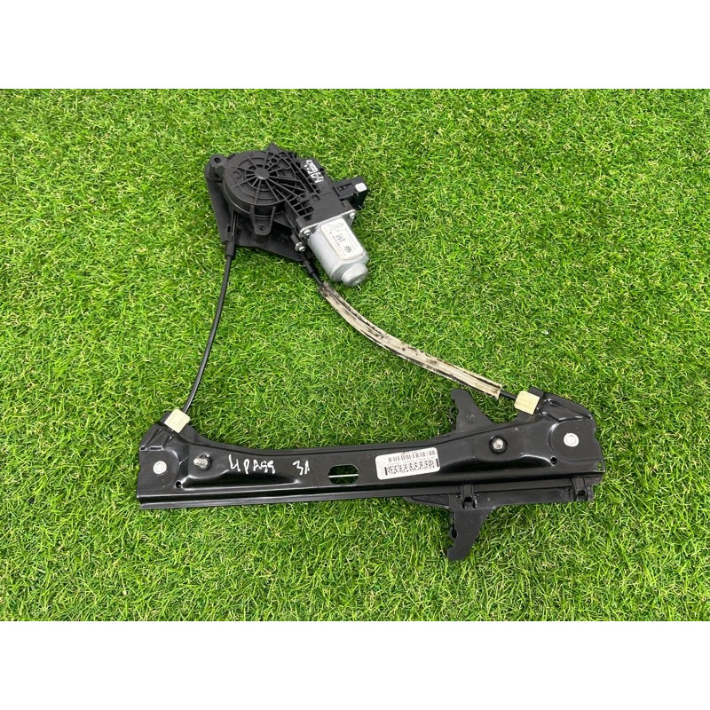 Механизм стеклоподъемника с мотором (кузов и элементы) Volkswagen Passat B7 2016 1.8 561839461F