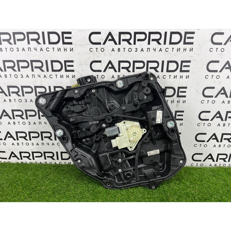 Механізм склопідйомника з мотором (кузов і елементи) BMW 5-series G30 2017 2.0 B46B20 51337487087