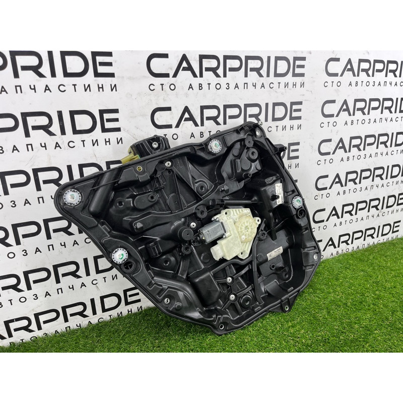 Механізм склопідйомника з мотором (кузов і елементи) BMW 5-series G30 2017 2.0 B46B20 51337487087