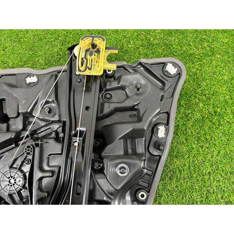 Механізм склопідйомника з мотором (кузов і елементи) BMW 5-series G30 2017 2.0 B46B20 51337487087