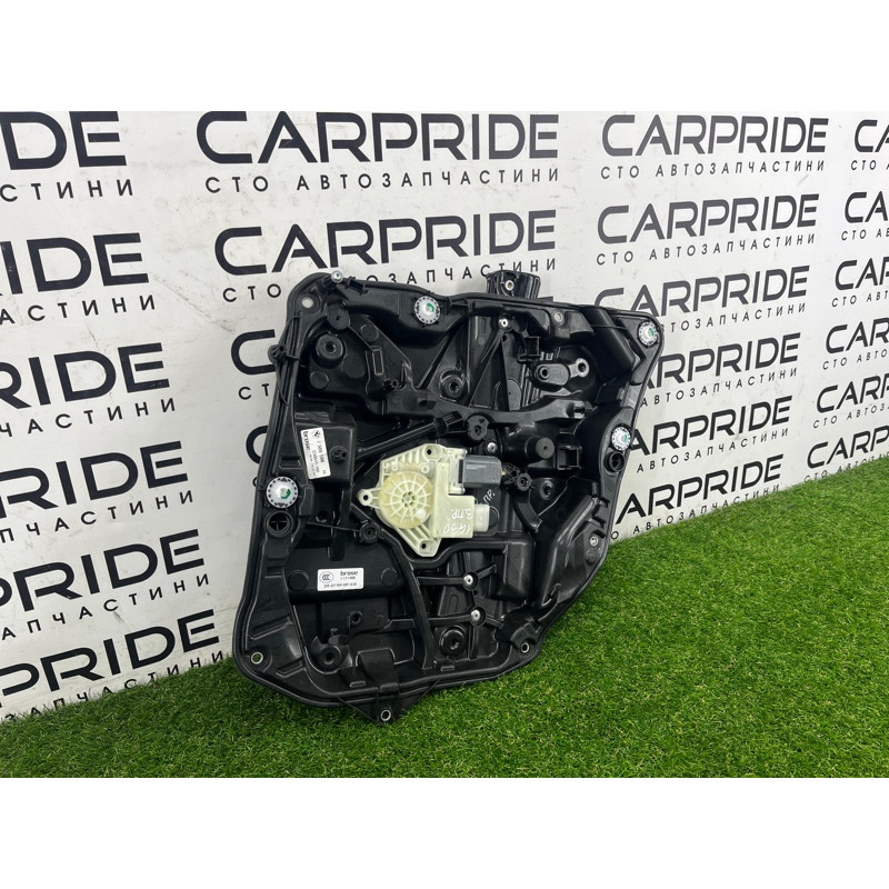 Механізм склопідйомника з мотором (кузов і елементи) BMW 5-series G30 2017 2.0 B46B20 51337487088