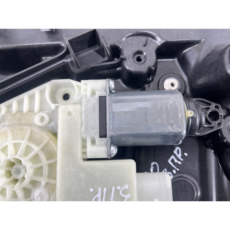 Механізм склопідйомника з мотором (кузов і елементи) BMW 5-series G30 2017 2.0 B46B20 51337487088