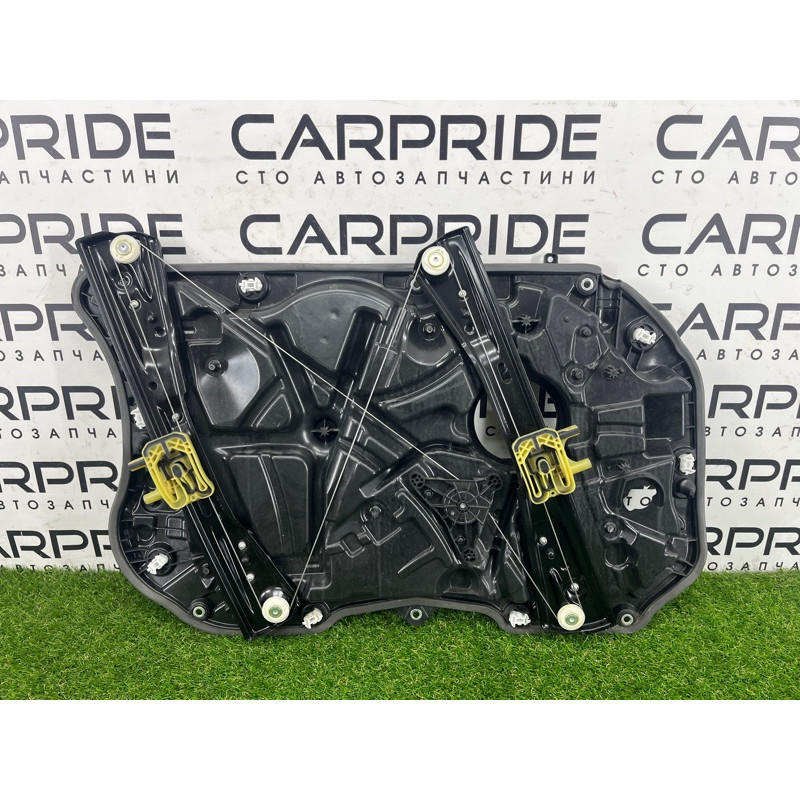 Механизм стеклоподъемника с мотором (кузов и элементы) BMW 5-series G30 2017 2.0 B46B20 51337487086