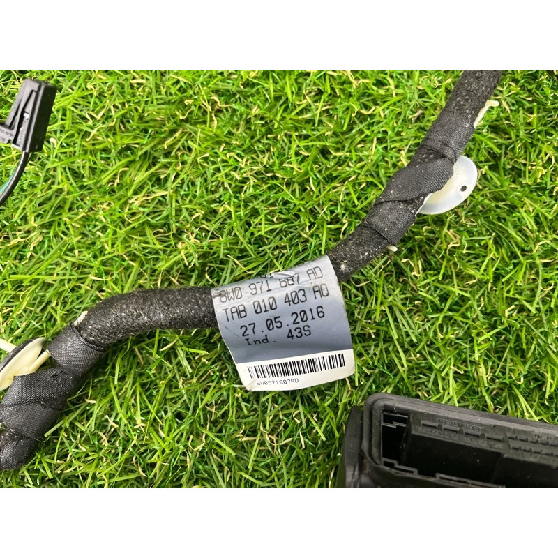 Проводка дверная (электрика) AUDI A4 B9 2017 2.0 8W0971687AD