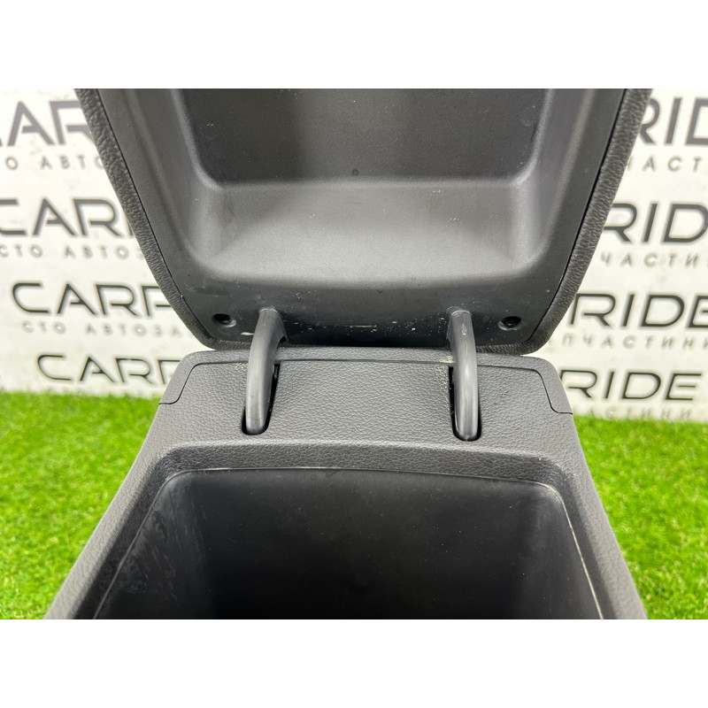 Центральная консоль (салон) Hyundai Ioniq AE 2019 Electro 84610G7100T9Y