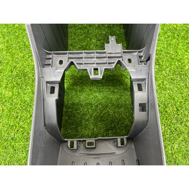 Центральная консоль (салон) Hyundai Ioniq AE 2019 Electro 84610G7100T9Y