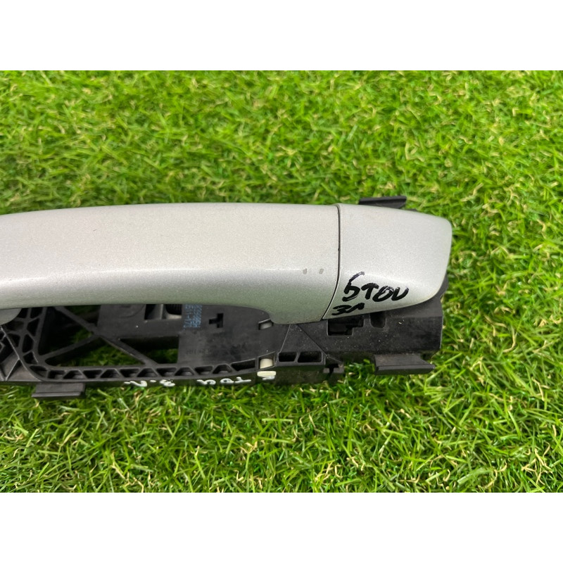 Ручка двери внешняя (кузов и элементы) Volkswagen Touareg NF 2012 3.0 7P6837205BGRU