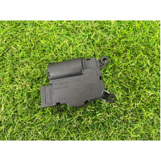 Привод заслонки отопителя