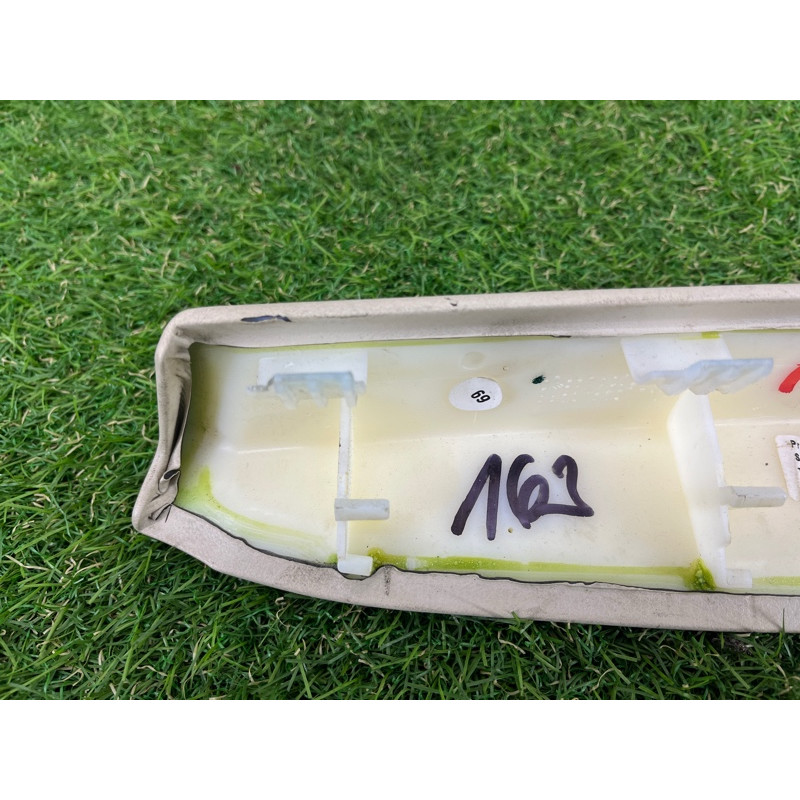 Обшивка ручки подлокотника (салон) Volkswagen Touareg FL 2015 3.6 7P1868169A86W