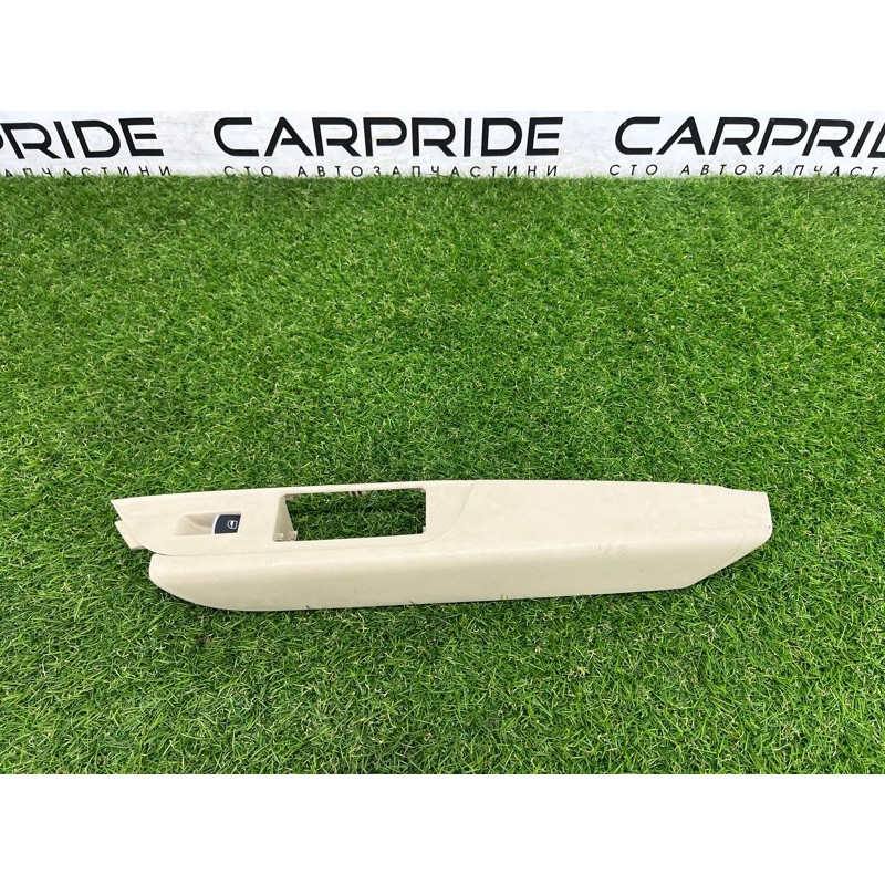 Обшивка ручки подлокотника (салон) Volkswagen Touareg FL 2015 3.6 7P6868140D86W