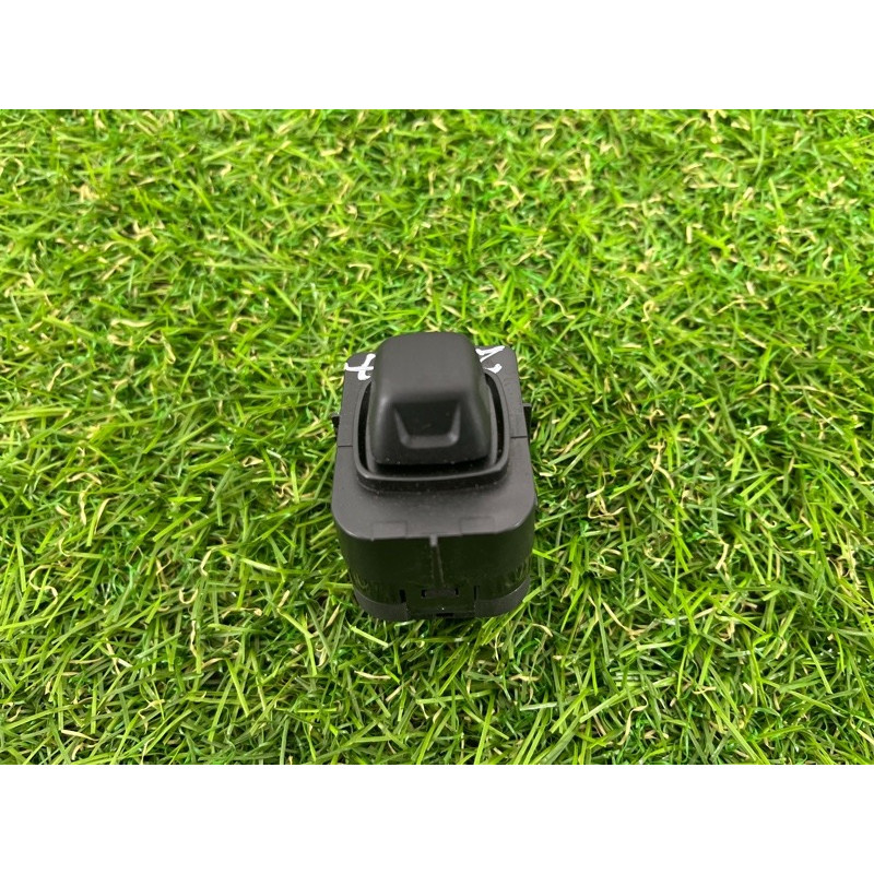 Кнопка регулировки положения руля (электрика / кнопки) AUDI Q7 4M 2018 3.0 TFSi 4M0953551