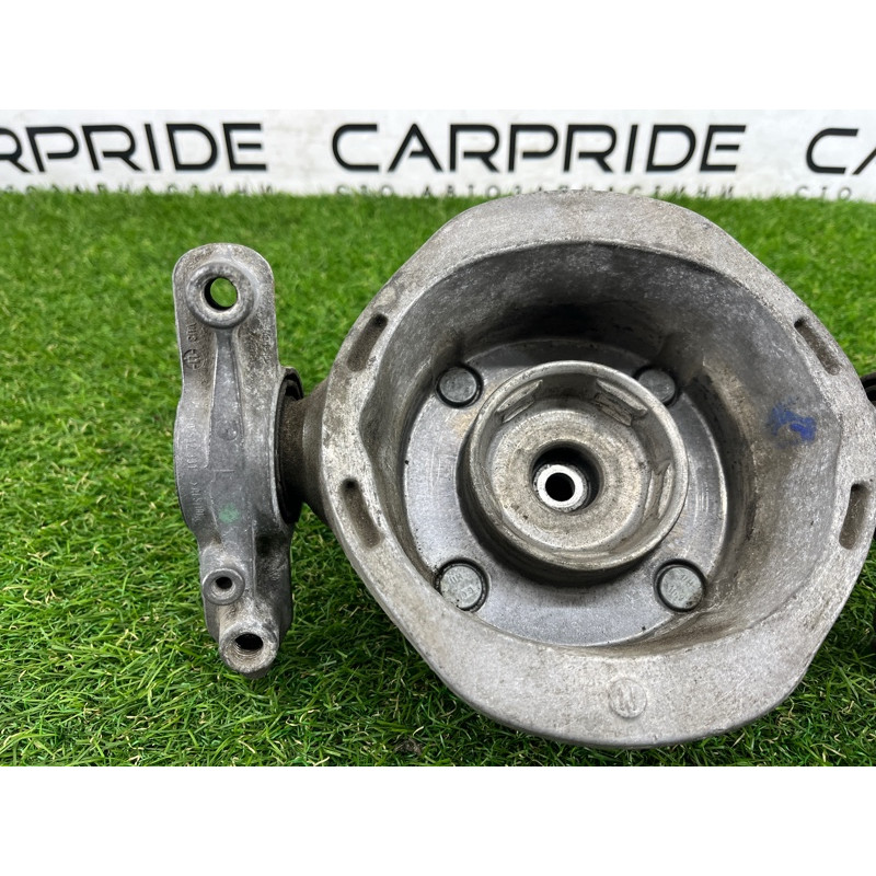 Опора стойки (подвеска) Volkswagen Touareg II NF 2013 3.0 7P0512301