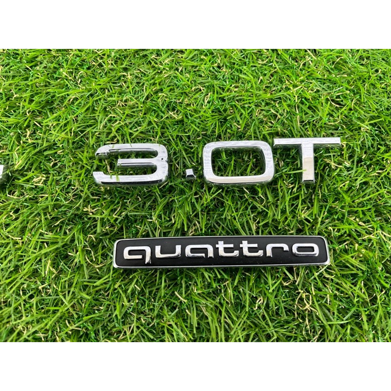 Комплект эмблем (кузов и элементы) AUDI Q7 4M 2018 3.0 TFSi 4M08537422ZZ