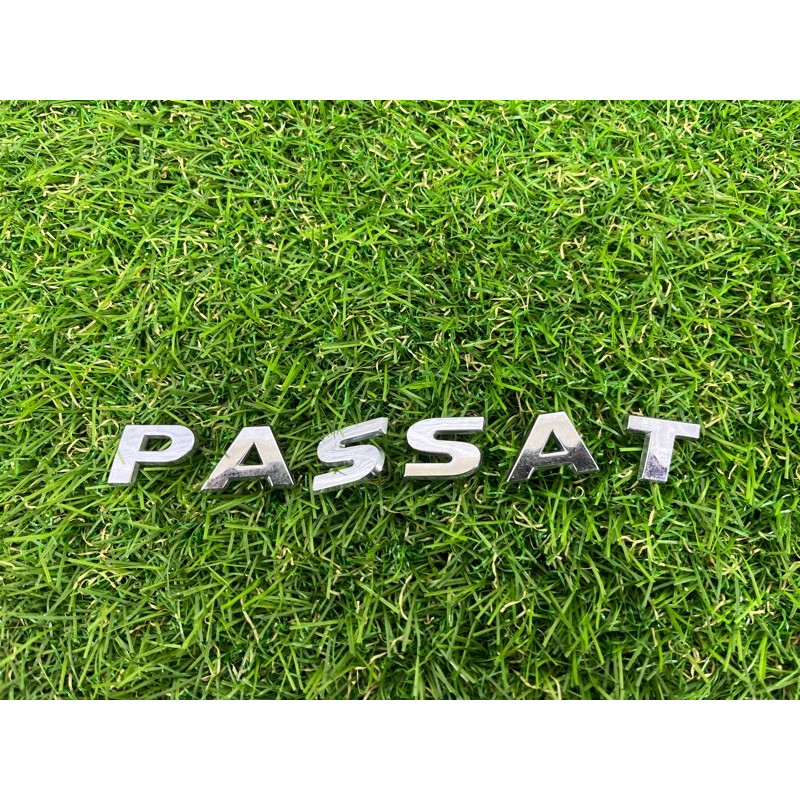 Комплект эмблем (кузов и элементы) Volkswagen Passat B7 2016 1.8 561853675AR2ZZ