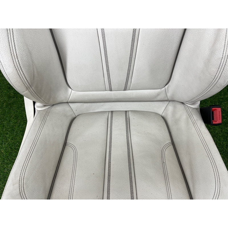 Передні сидіння (салон) BMW 5-series G30 2017 2.0 B46B20 52107363143