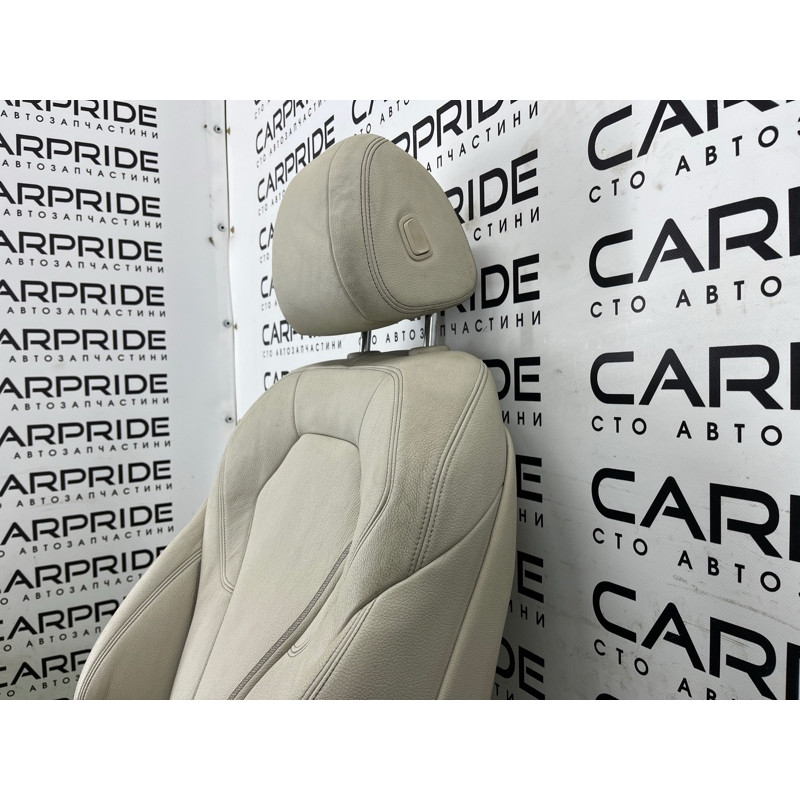 Передні сидіння (салон) BMW 5-series G30 2017 2.0 B46B20 52107363143