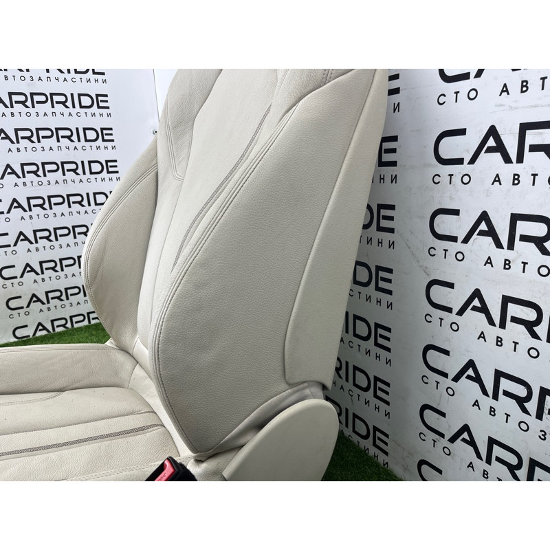 Передні сидіння (салон) BMW 5-series G30 2017 2.0 B46B20 52107363143