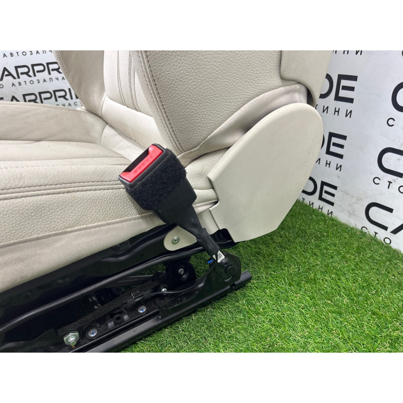 Передні сидіння (салон) BMW 5-series G30 2017 2.0 B46B20 52107363143