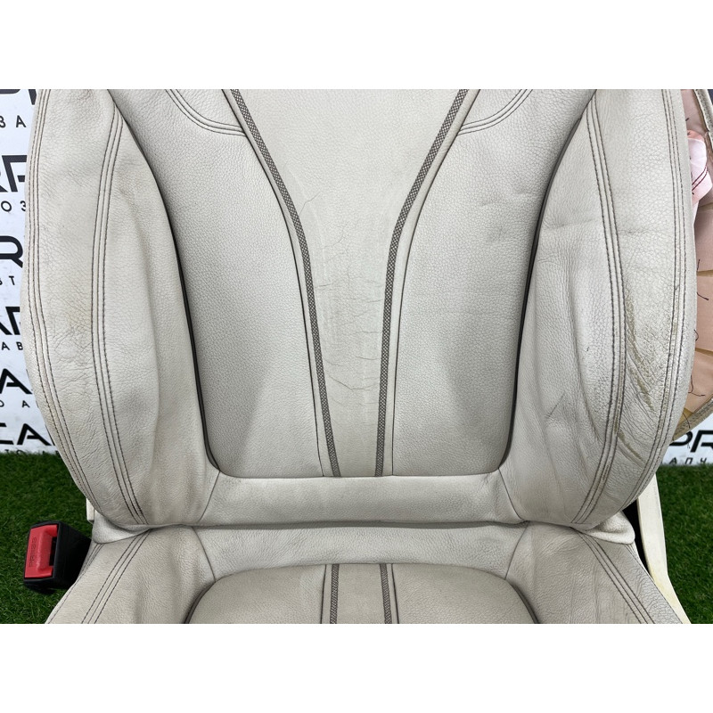 Передні сидіння (салон) BMW 5-series G30 2017 2.0 B46B20 52107363143