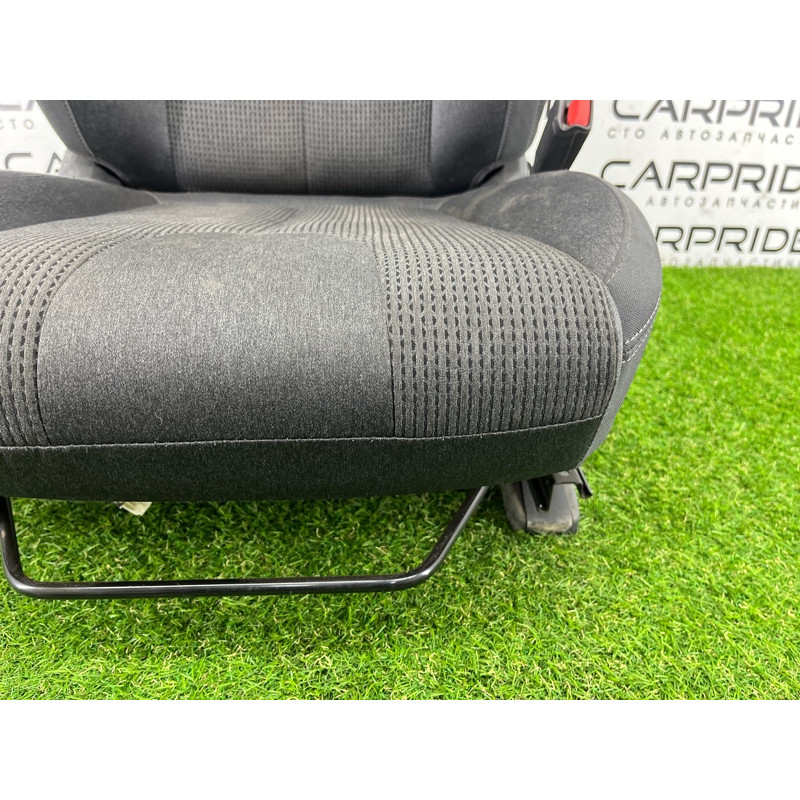 Передние сидения (салон) Hyundai Santa Fe TM 2019 2.4GDI 88200S2010PTH