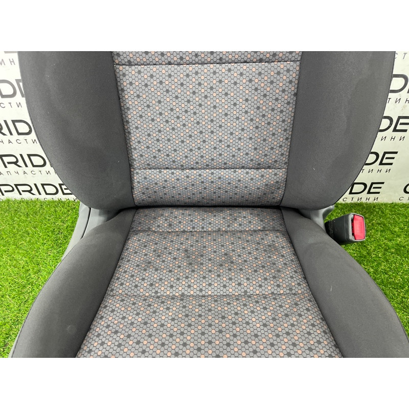 Передние сидения (салон) Hyundai Ioniq AE 2019 Electro 88300G7061SHD