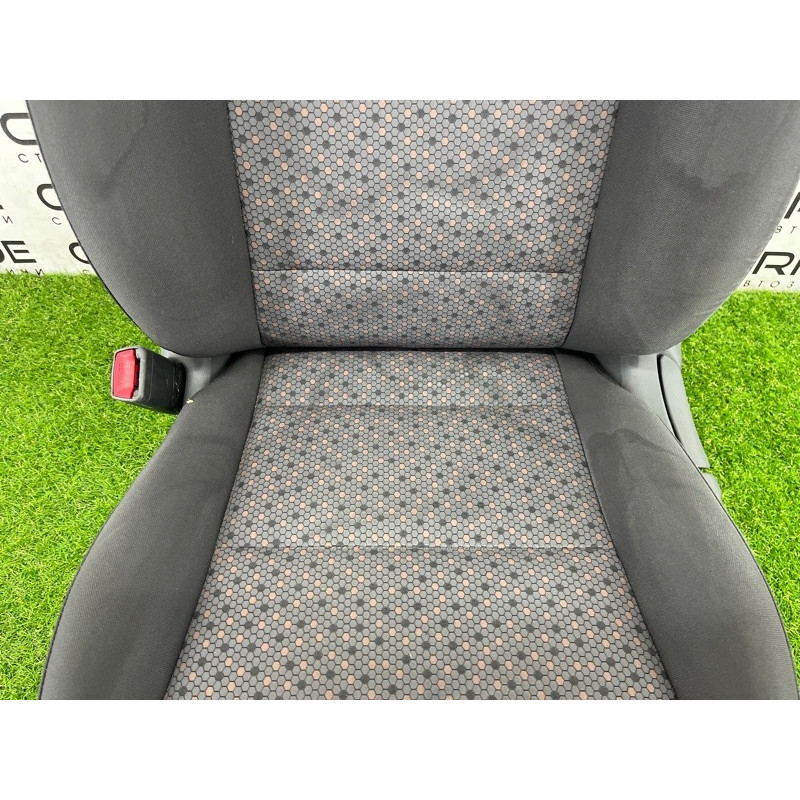 Передние сидения (салон) Hyundai Ioniq AE 2019 Electro 88300G7061SHD