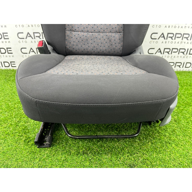 Передние сидения (салон) Hyundai Ioniq AE 2019 Electro 88300G7061SHD